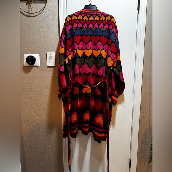 FARM Rio Multicolor Heart Pattern Sweater - Picture 2 of 11